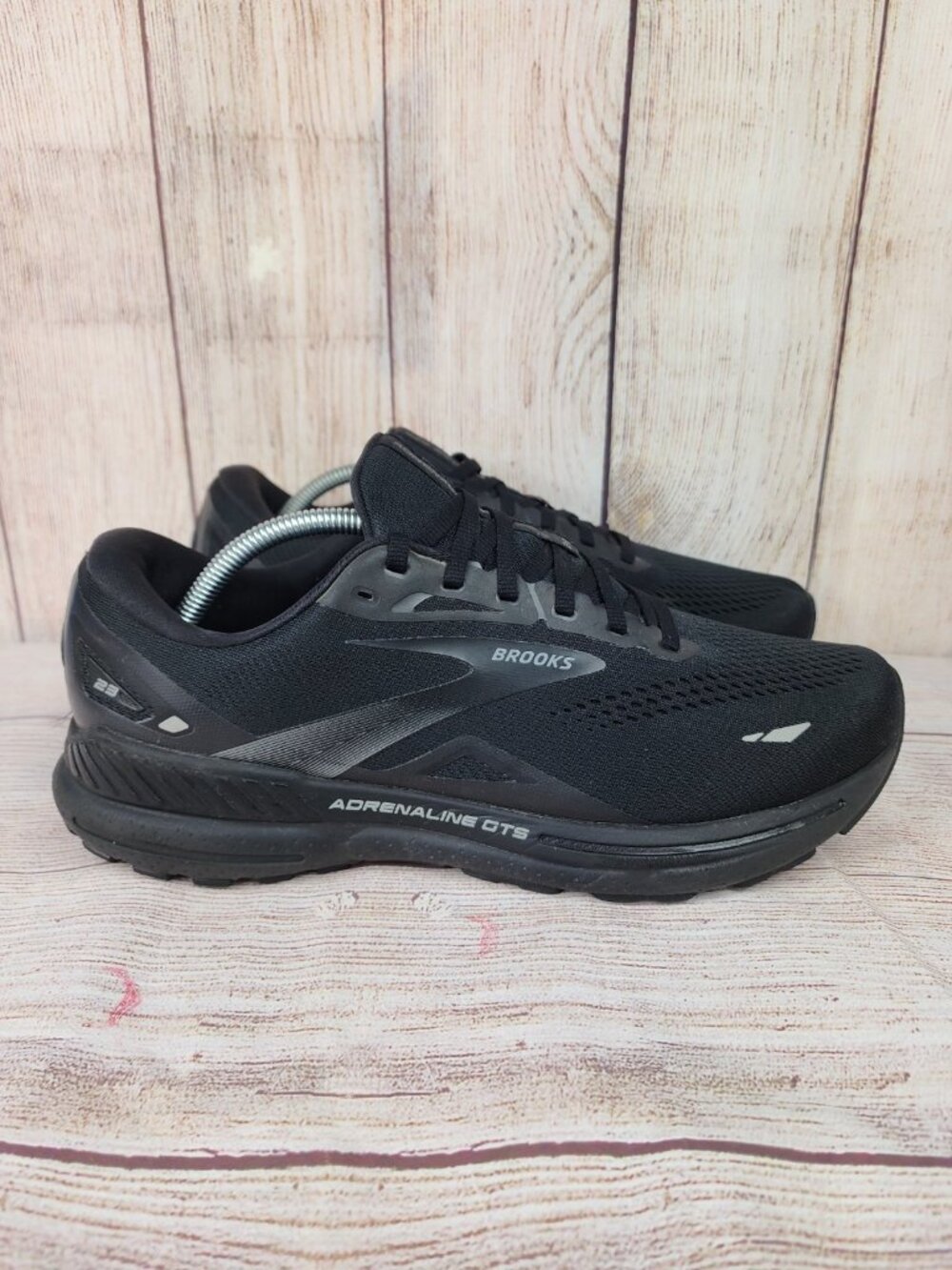 Brooks Adrenaline GTS 23 Shoes Mens Size 11 WIDE Triple Black Running Athletic